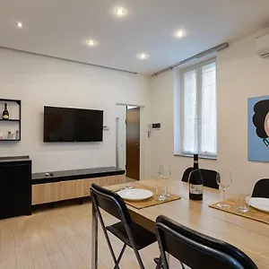 Old Town Apartment
