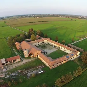 Cascina Mora Country house